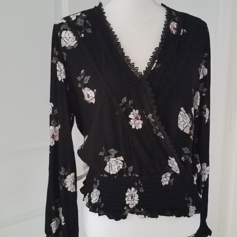 American Rag Blouse - Picture 3 of 16